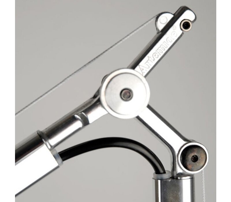 Artemide Tolomeo bureaulamp met voet 129cm - Aluminium HALO of LED Tolomeo bureaulamp met voet 129cm - Aluminium HALO of LED