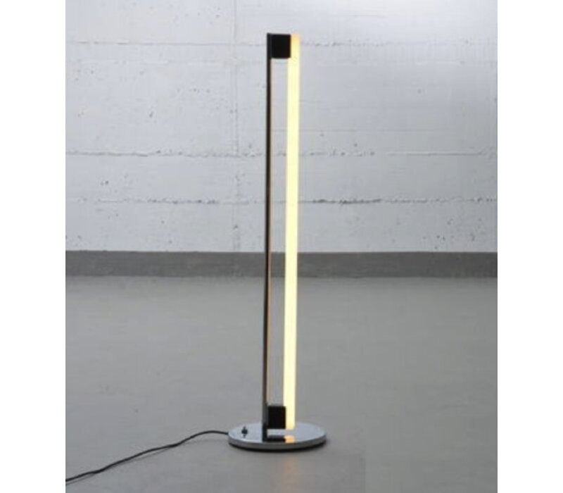 Tube light lampadaire