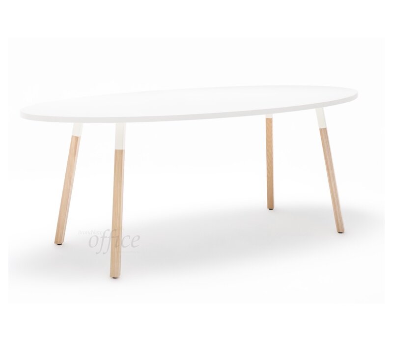 Mdd Ogi Wood ovale tafel Ogi Wood ovale tafel