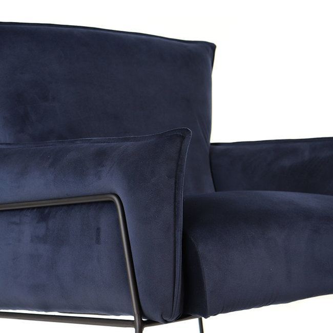 Samt Sessel Santiago mit Armlehne blau | MOBOLS - Mobols