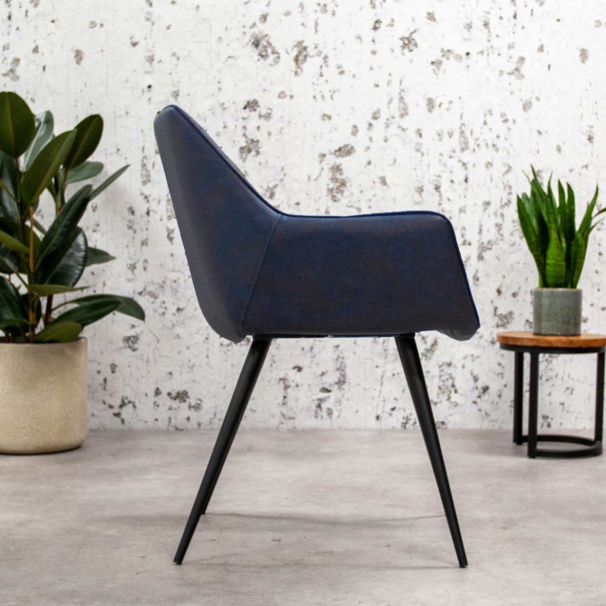 Cara Esszimmerstuhl Industrial Blau | GRATIS LIEFERUNG | MOBOLS - Mobols