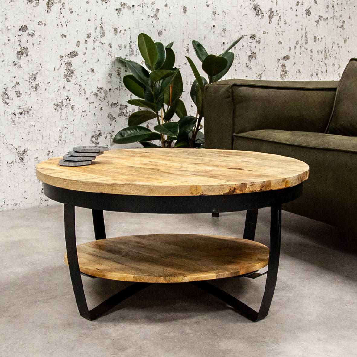 Tonino Couchtisch Industrial Holz 90cm | Versand gratis | MOBOLS - Mobols