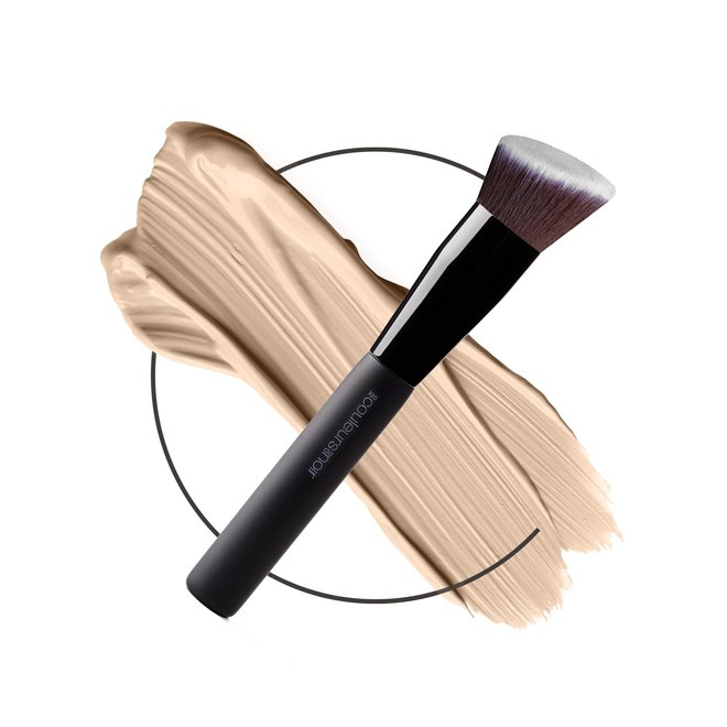 Cream foundation brush