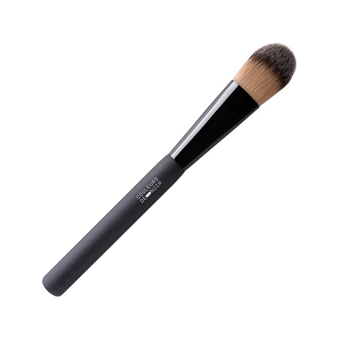 Liquid foundation brush