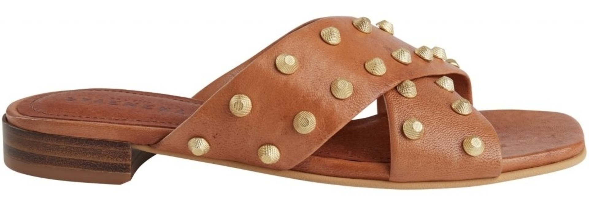 Giselle tan slipper