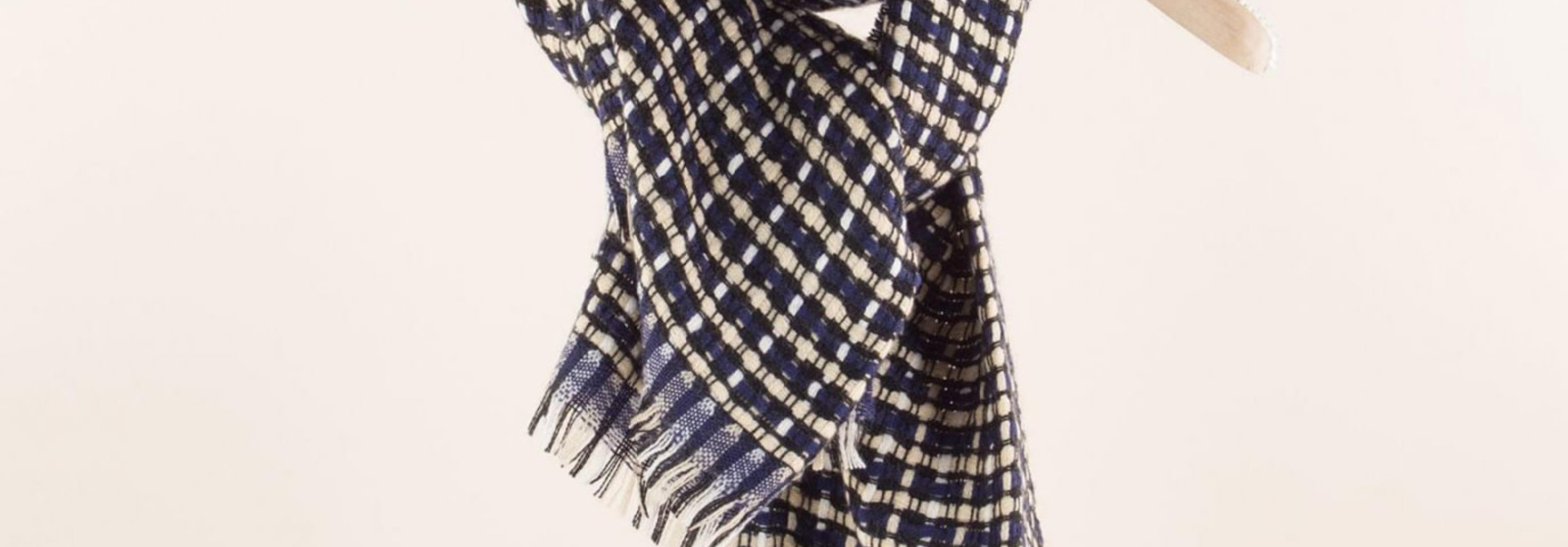 pio scarf navy