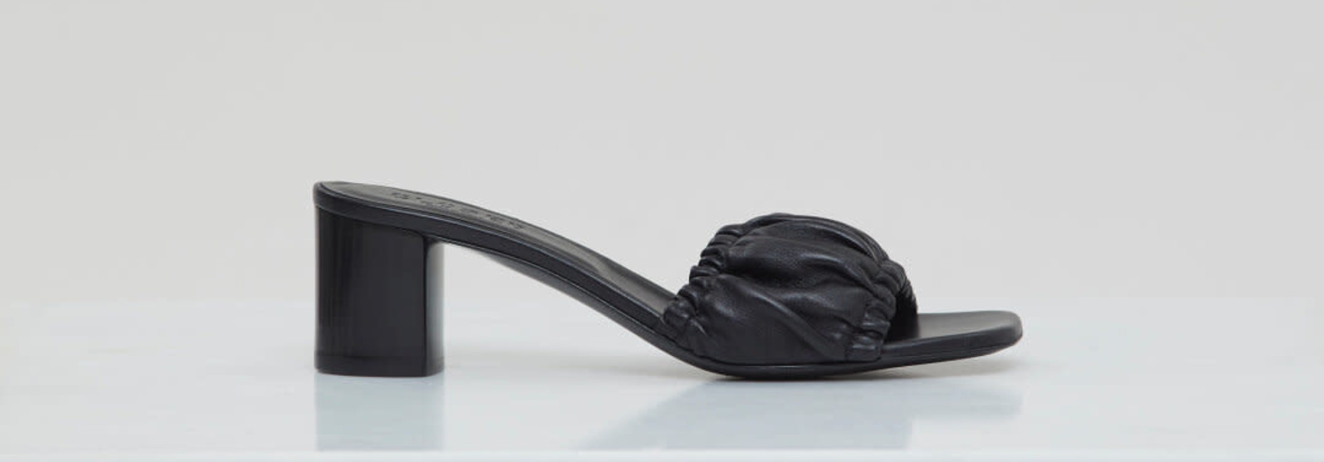 Mule black
