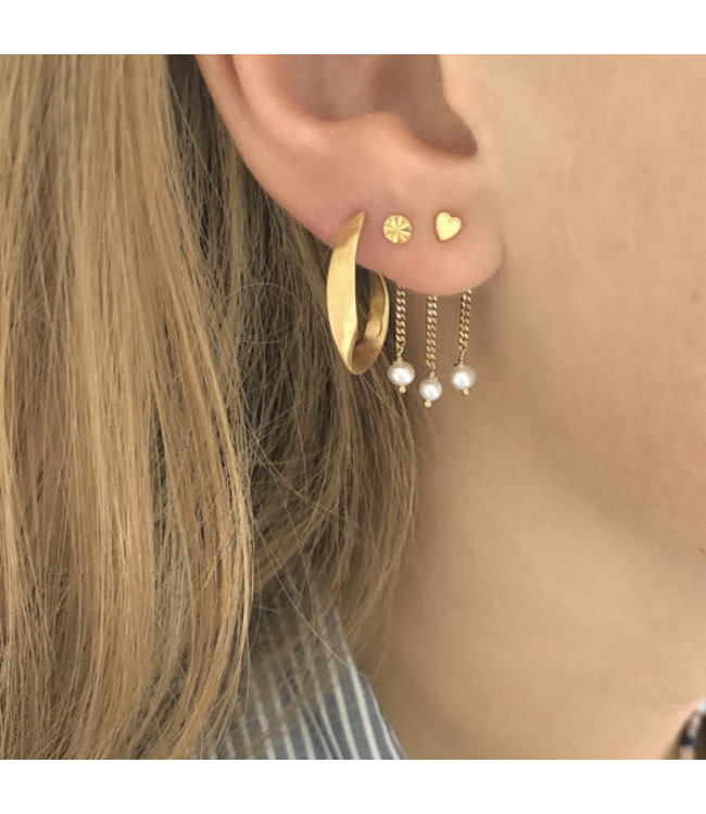 Stine A Jewelry Twisted hammered creole earring gold right