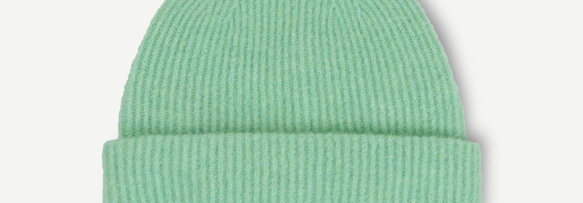 Nor hat sprucestone
