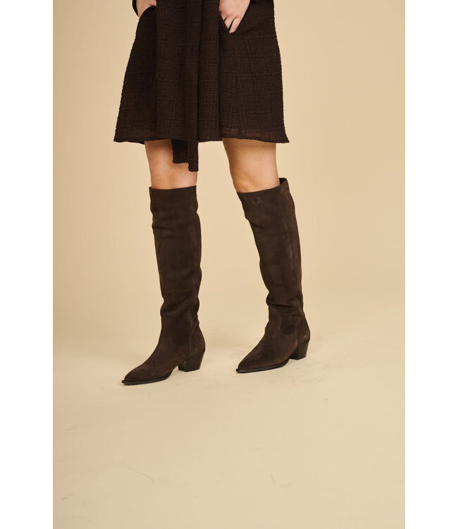 March 23 Liv western boot Chocolat suede