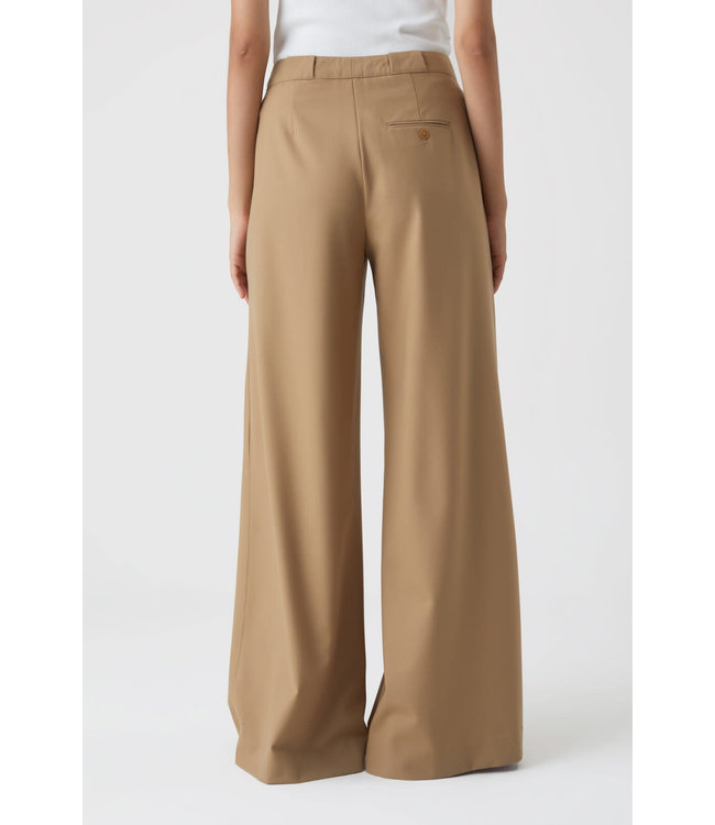 Closed Rylan brown marble