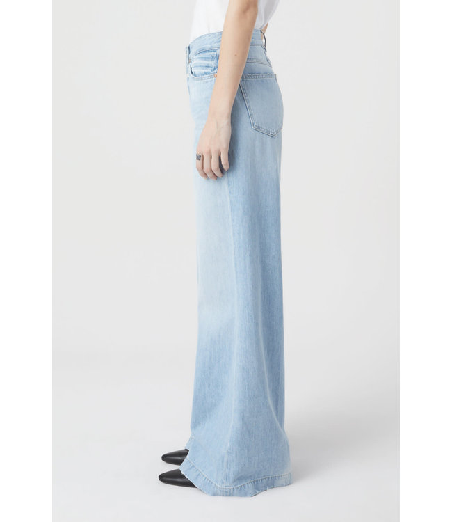 Closed Glow up light blue 15E-47