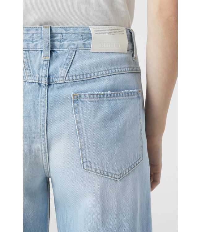 Closed Glow up light blue 15E-47