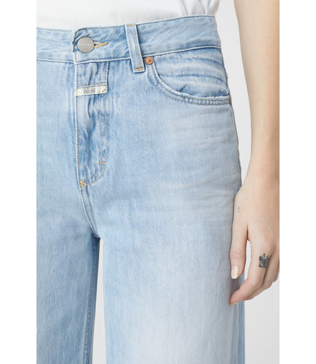 Closed Glow up light blue 15E-47