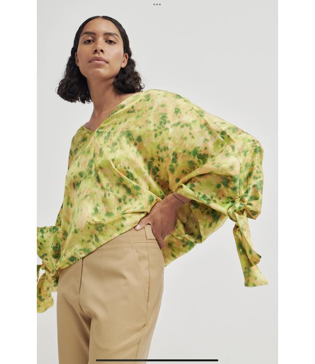 Second Female Crocus blouse  reseda