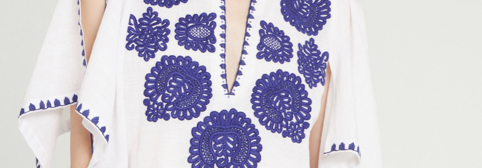 Tiki tee white blue