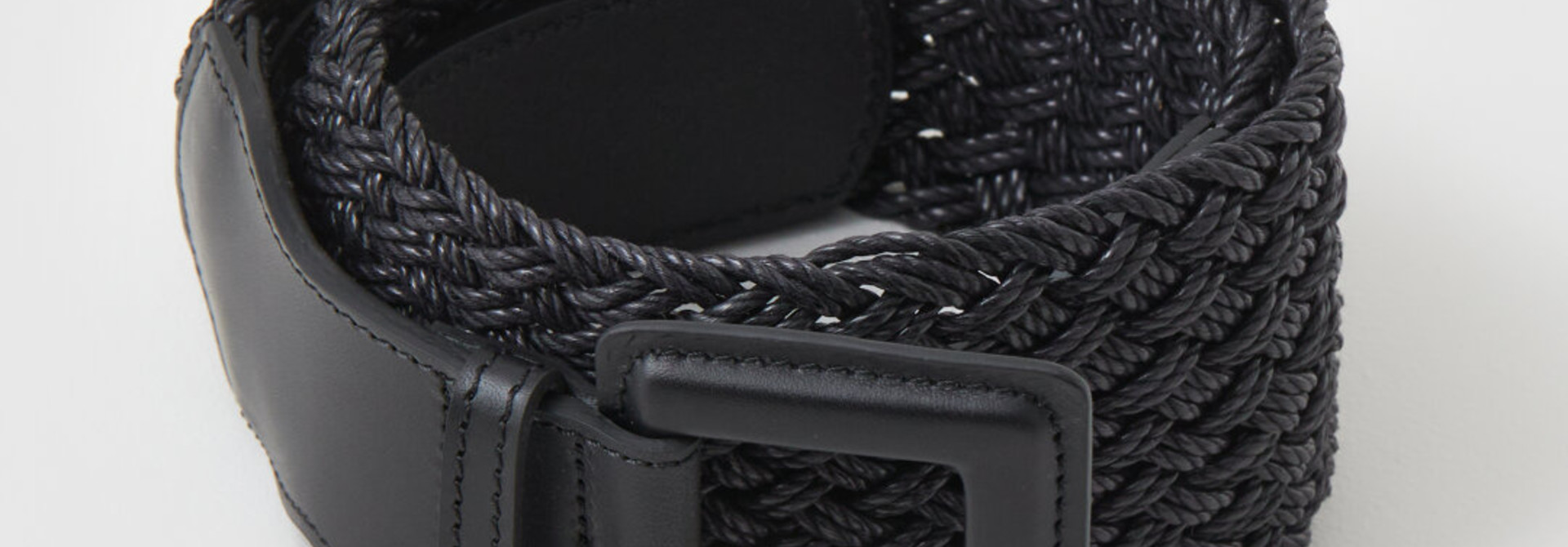 Belt black woven