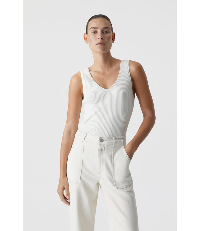 Closed V neck knit ecru  top