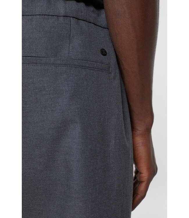 Closed Vigo tapered grey