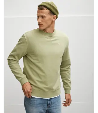 The GoodPeople Lingo sweater light green