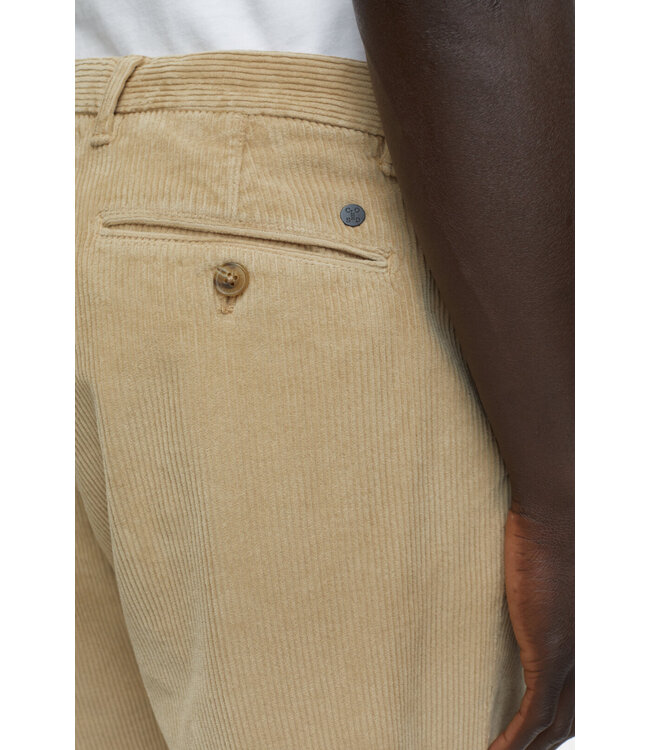 Closed Atelier tapered biscuit