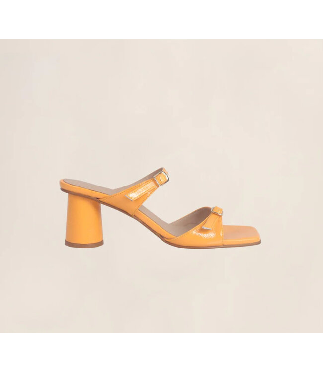 March 23 Manon Orange Vernis Sandal