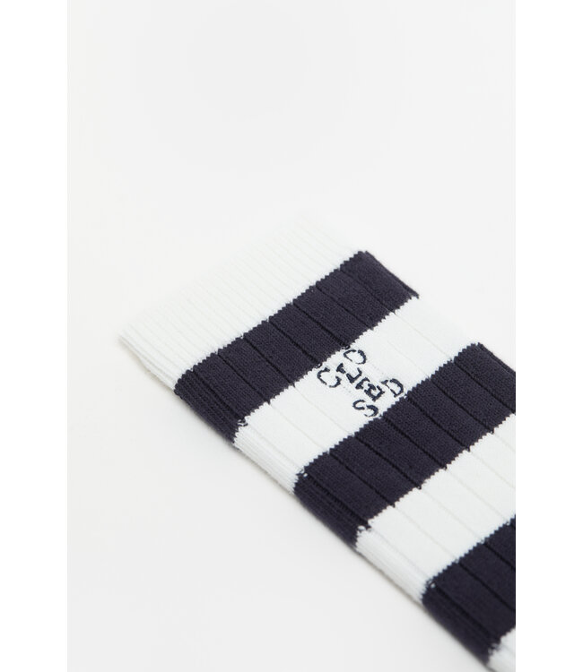Closed socks navy white stripe