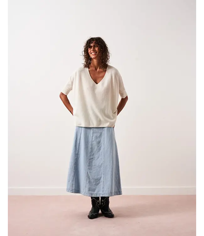 Absolut Cashmere Kate V Blanc