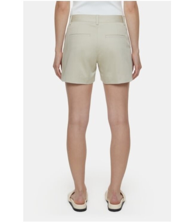 Closed Rouny short washed shore