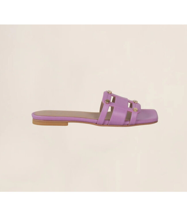 March 23 Lauren Sandal Soft Berrie Leather