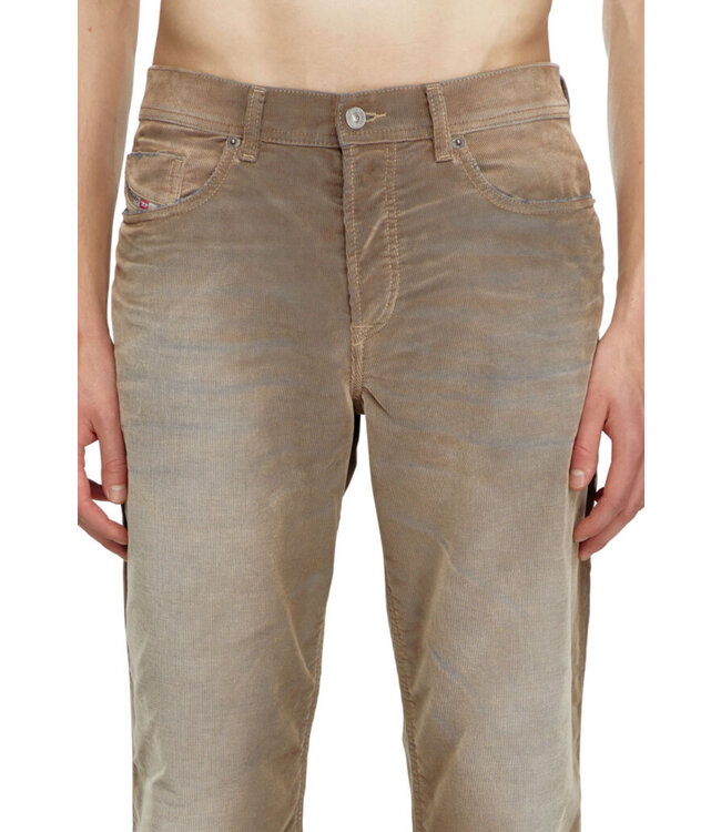 Diesel 2023 D-finitive tapered 003II