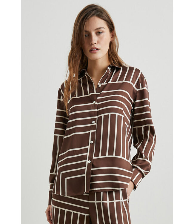 Rails Elias Brown Line Art