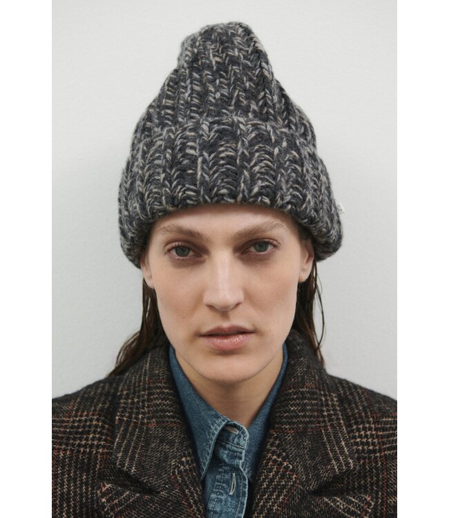 Closed Knitted hat Dark Grey Melange O/S