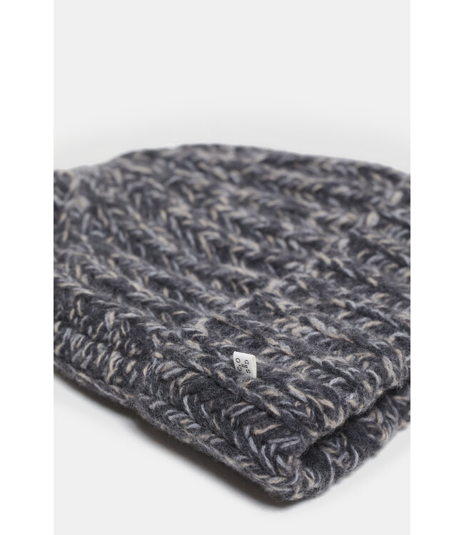Closed Knitted hat Dark Grey Melange O/S