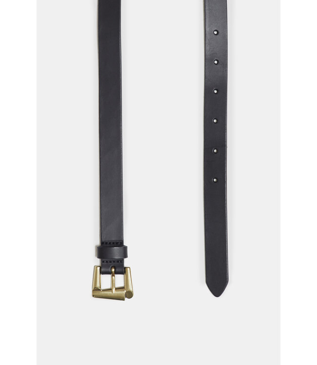 Closed Belt leather matt 100 black