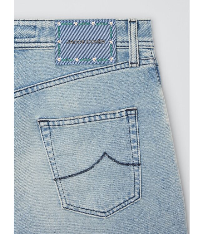 Hailey Relaxed waist & Leg