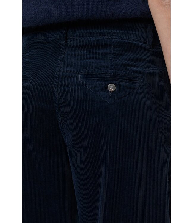 Closed Jurdy Rib Dark Night