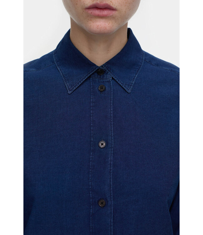 Closed Fitted Blouse DBL