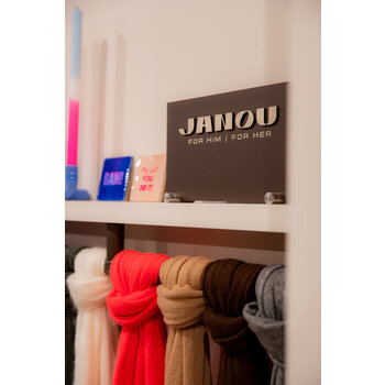 OUTLET