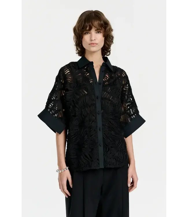 CHPTR-S Keen Blouse Black