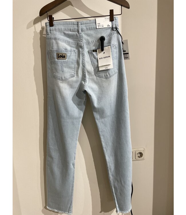 Lois Malena-F Edge Summer Break Bleach