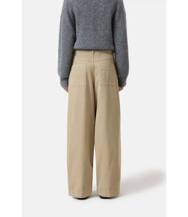 Closed Wrenna 302-30