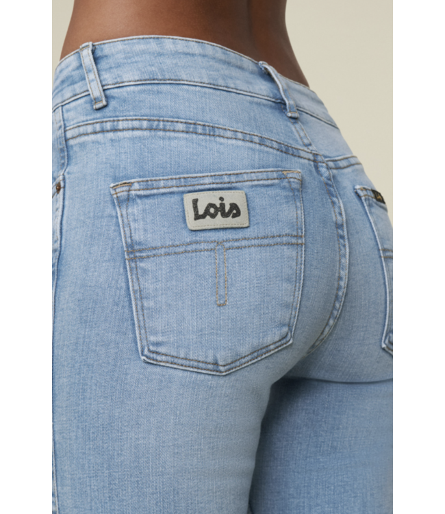 Lois Malena F Cloudy Bleach