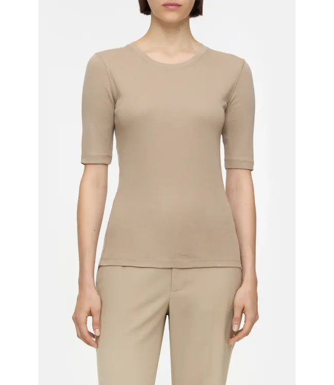 Closed Crewneck Shortsleeve Taupe