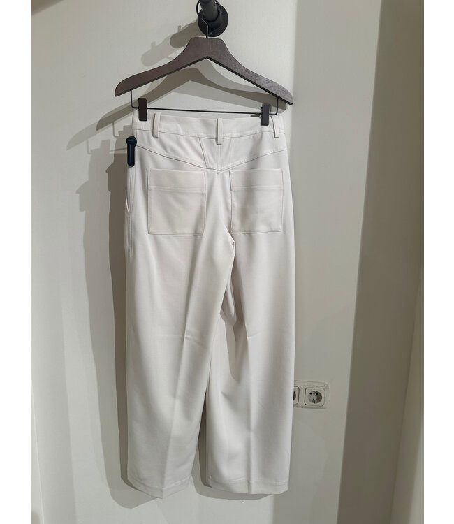 Closed Wrenna 32C-22