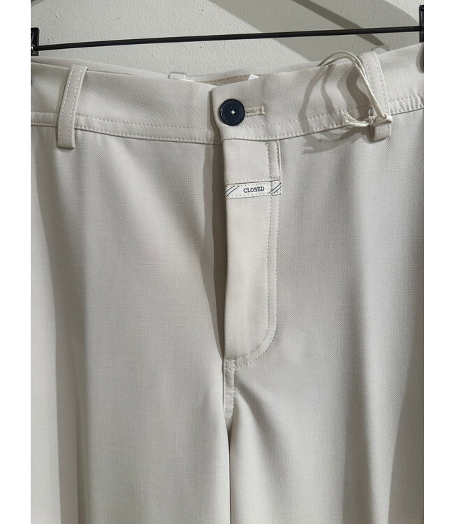 Closed Wrenna 32C-22