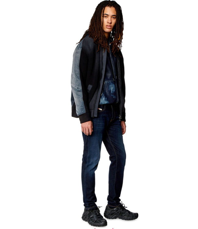 Diesel D-Strukt 2019 009ZS