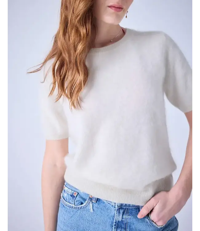 Absolut Cashmere Amaya Fluffy Cream