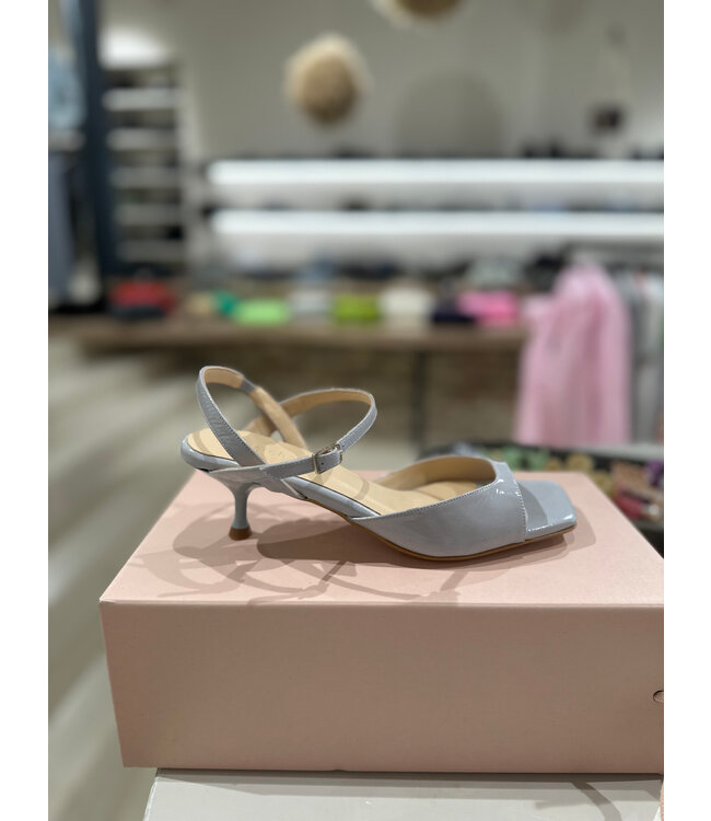 March 23 Rae Soft Sky Vernis Heels