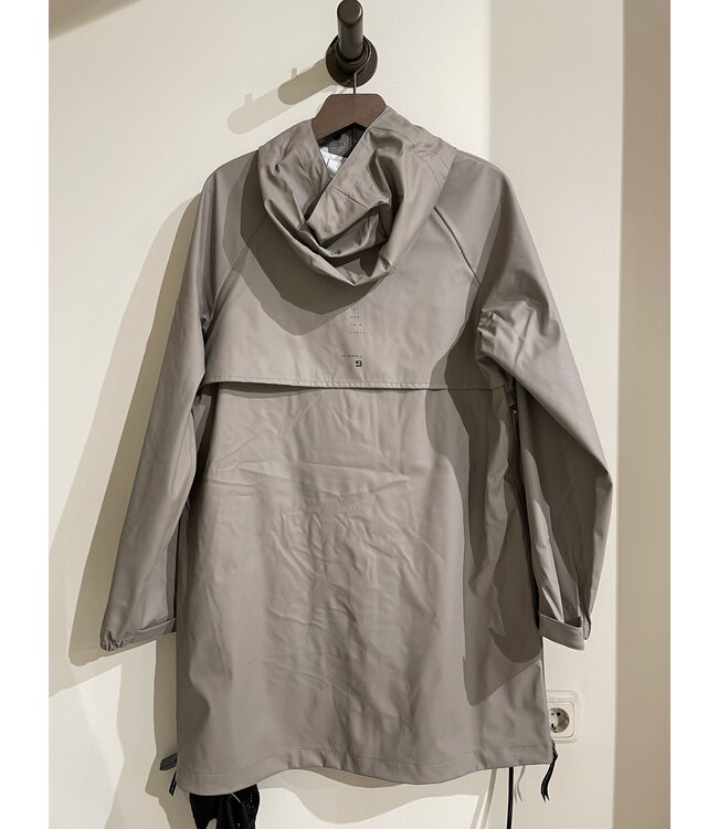 Krakatau QW458 Light Taupe Raincoat